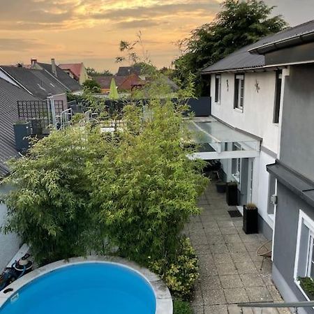 Outlet Center House, Pool-Jacuzzi-Garden-Sundeck Villa Parndorf Luaran gambar