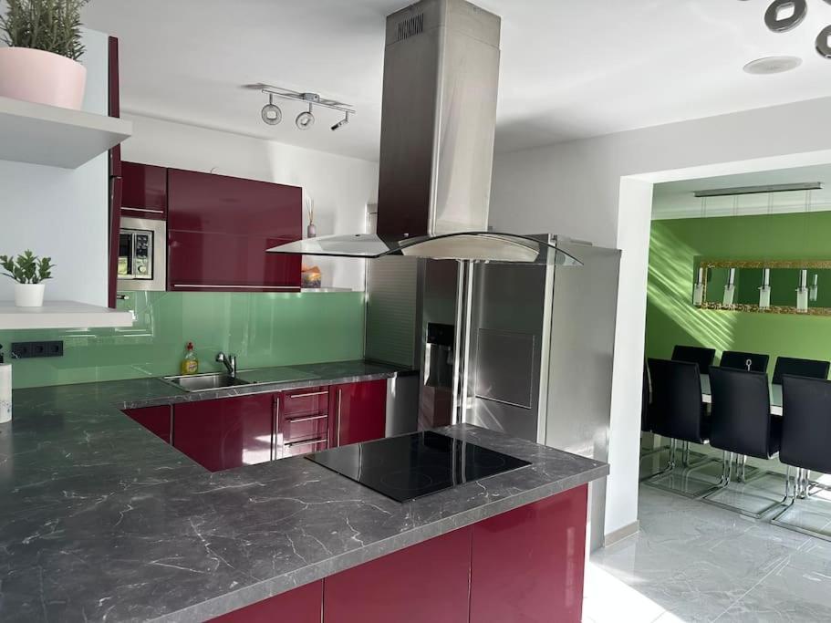 Outlet Center House, Pool-Jacuzzi-Garden-Sundeck Villa Parndorf Luaran gambar
